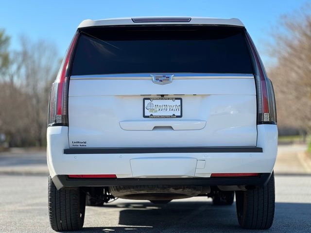 Used 2016 Cadillac Escalade Luxury AWD/4WD image 6