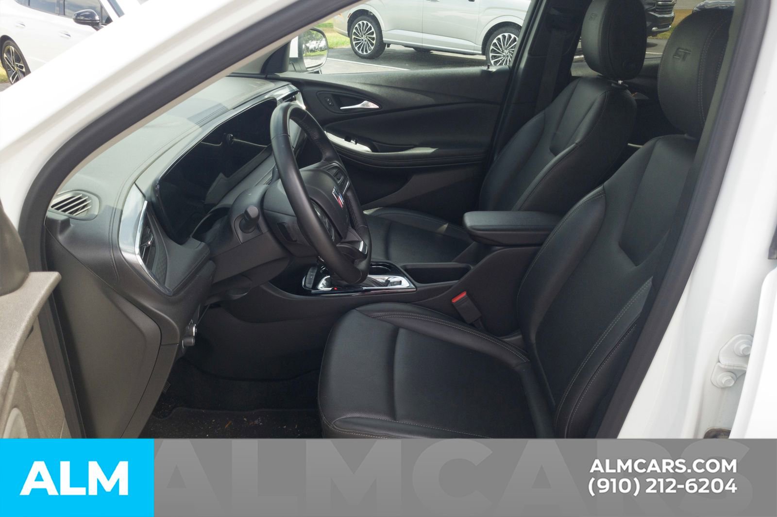 Used 2024 Buick Encore GX Sport Touring image 16