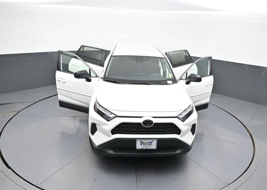 Certified 2024 Toyota RAV4 LE AWD/4WD image 45