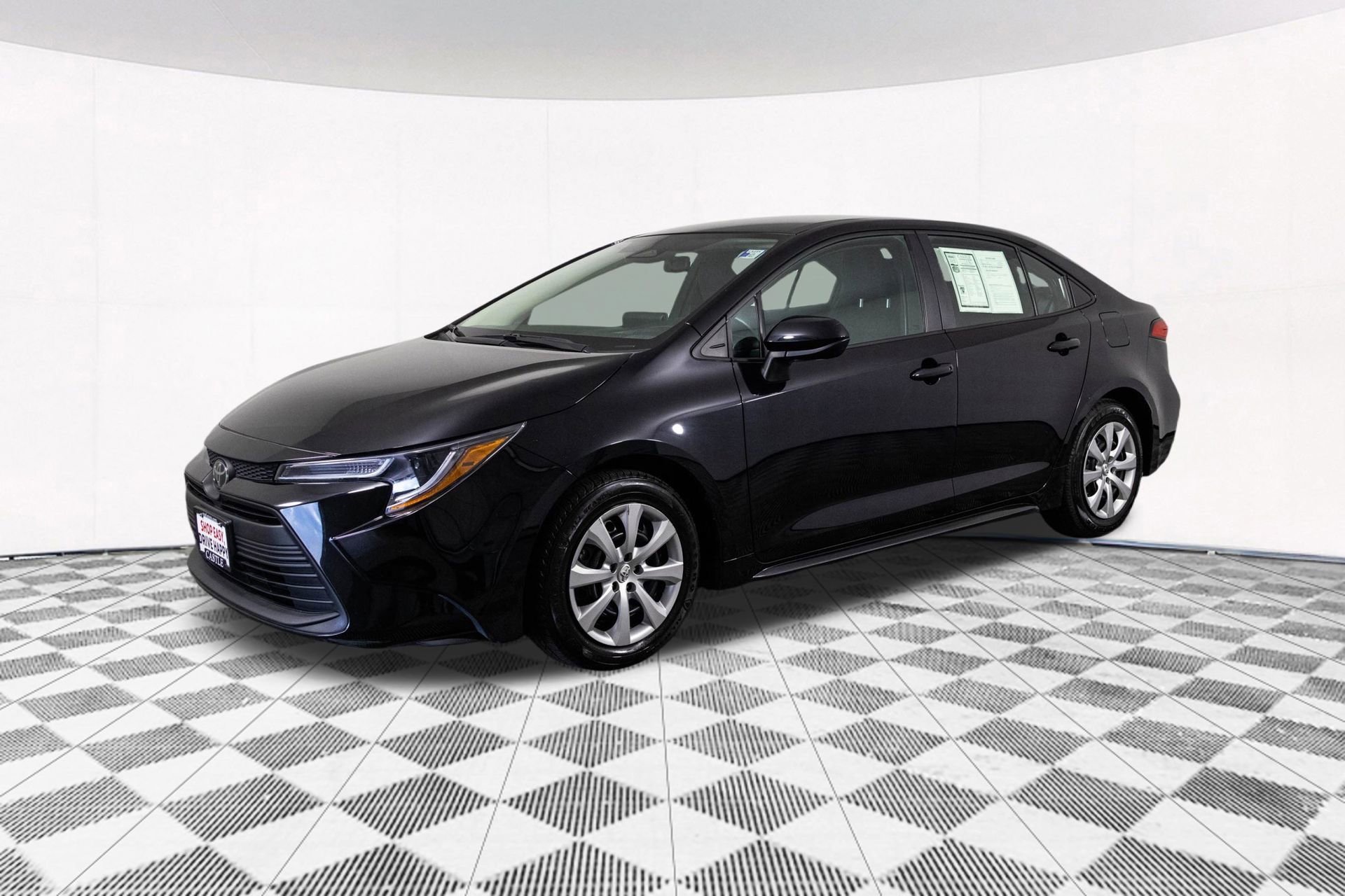 Used 2024 Toyota Corolla LE image 9