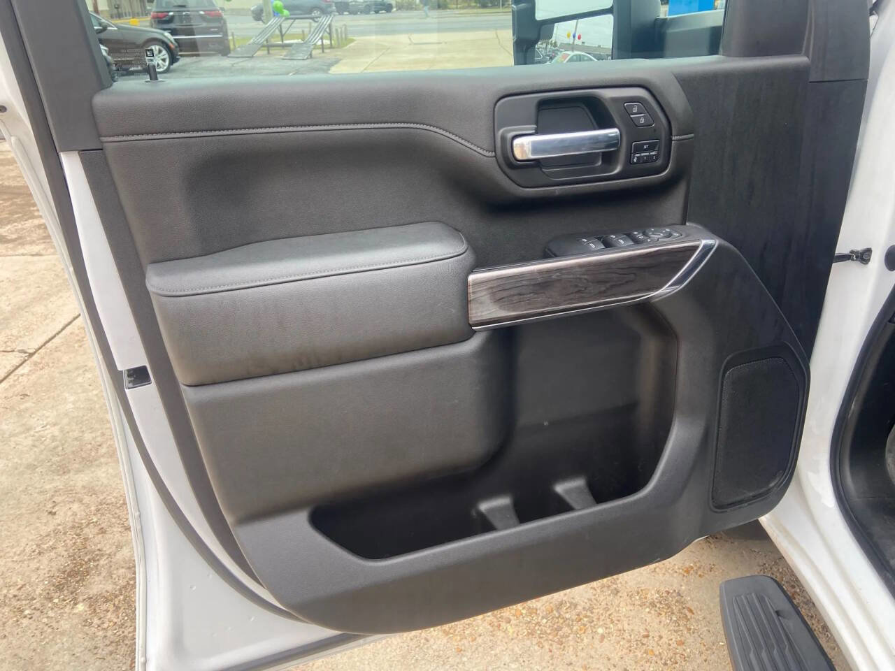 Used 2022 Chevrolet Silverado 3500 LTZ w/ Gooseneck/5TH Wheel Package image 8