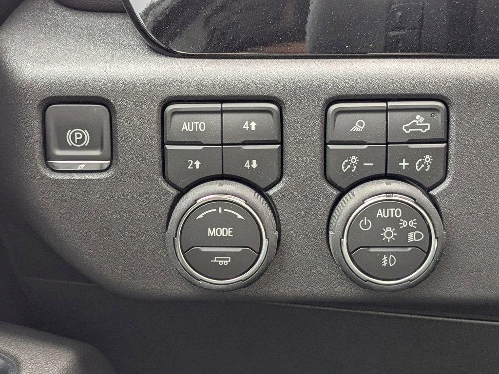 New 2026 Chevrolet Silverado 1500 RST w/ Dark Appearance Package image 26