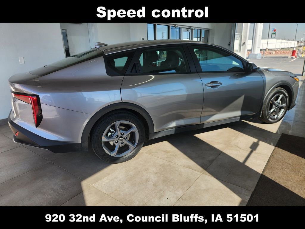Used 2025 Kia K4 LXS FWD image 8