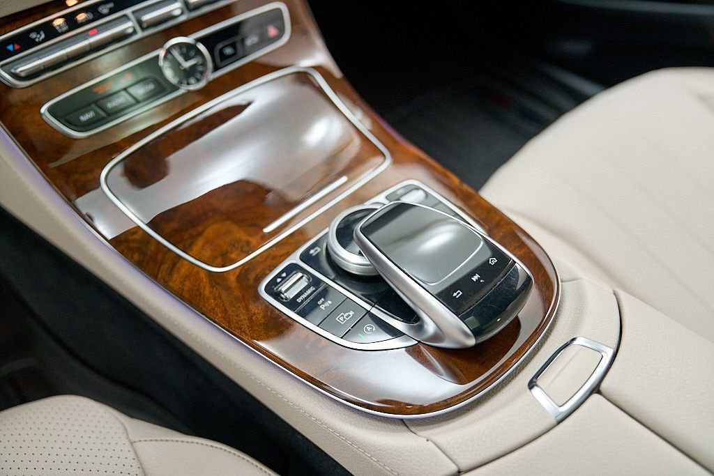 Used 2019 Mercedes-Benz E 450 4MATIC Wagon image 24
