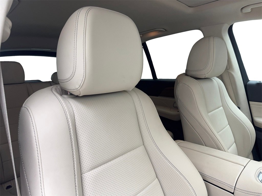 Used 2022 Mercedes-Benz GLE 350 w/ AMG Line Exterior image 43