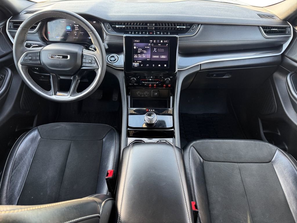 Used 2023 Jeep Grand Cherokee Altitude image 12