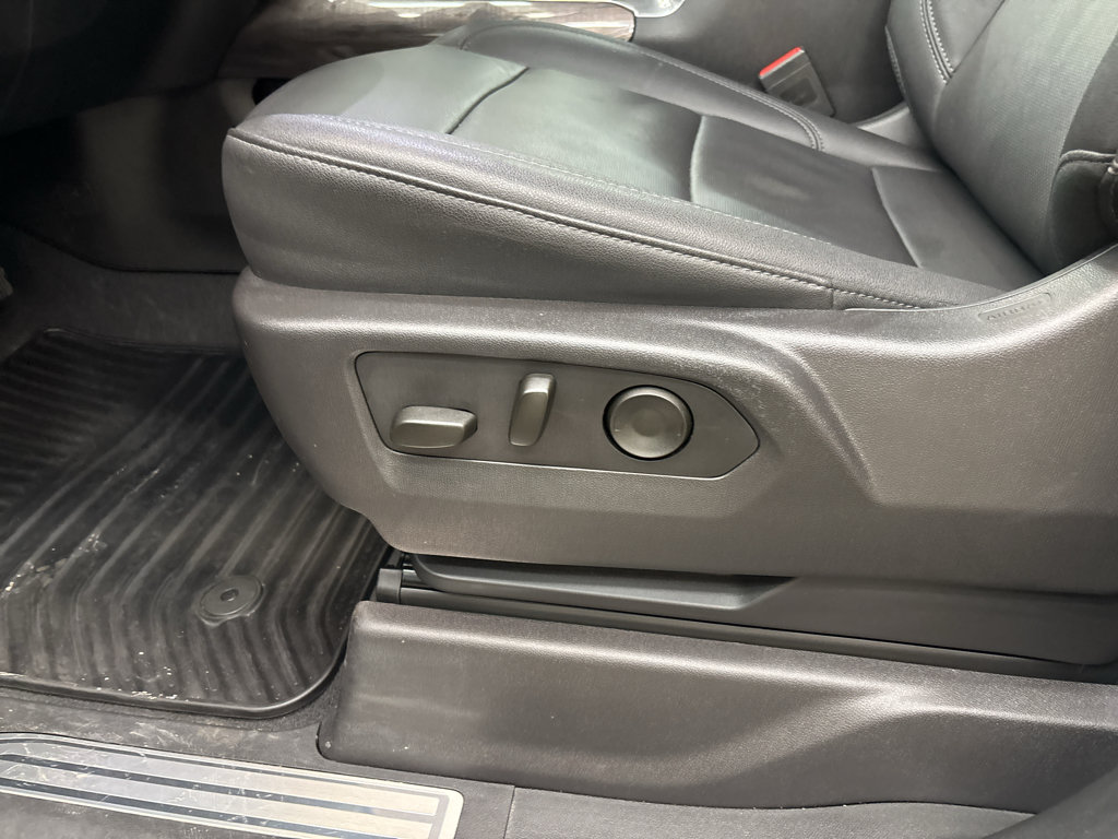 Used 2024 Chevrolet Silverado 1500 LTZ AWD/4WD image 15