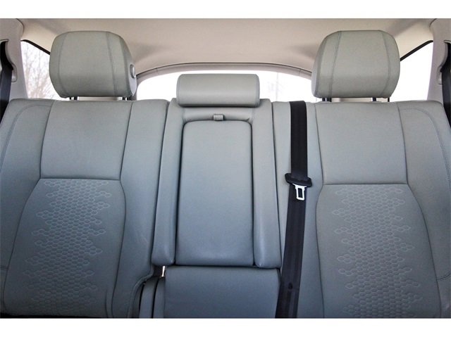 Used 2017 Land Rover Discovery Sport SE image 13