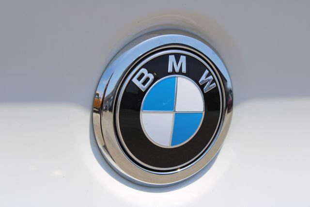 Used 2025 BMW X4 xDrive30i AWD/4WD image 7