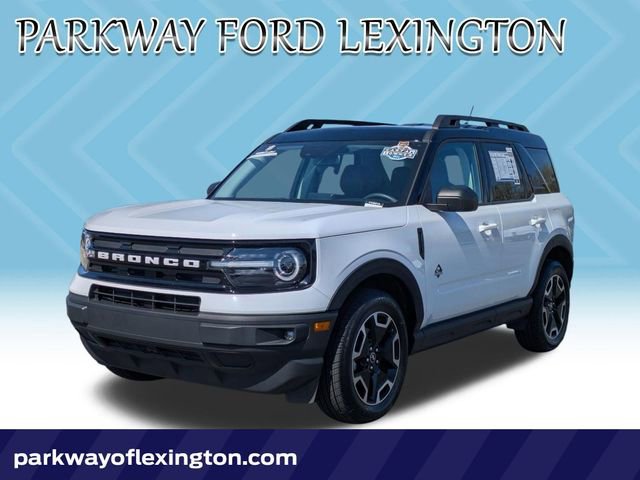 Used 2023 Ford Bronco Sport Outer Banks w/ Tech Package AWD/4WD image 1