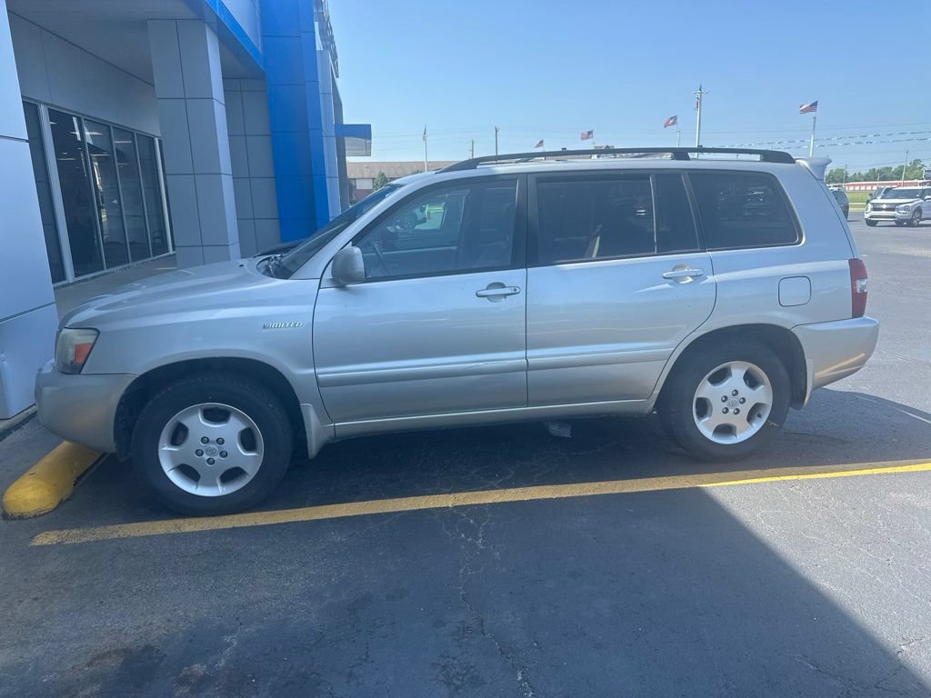 Used 2005 Toyota Highlander Limited AWD/4WD image 2