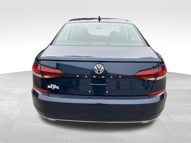 Used 2020 Volkswagen Passat 2.0T SEL image 4