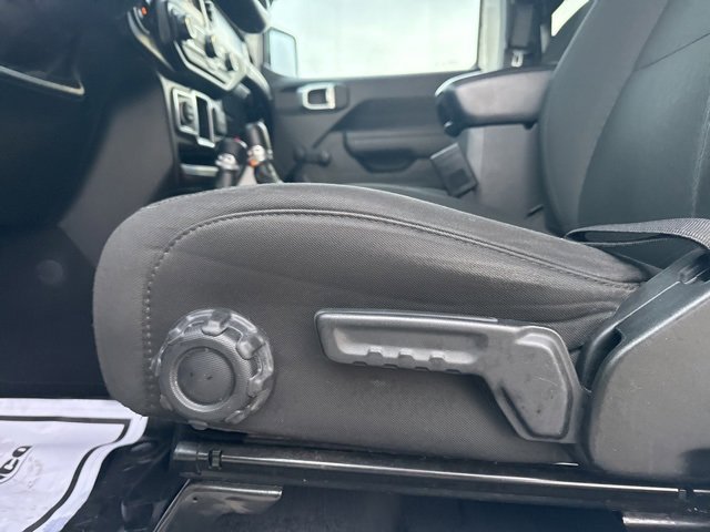 Used 2022 Jeep Wrangler Unlimited Sport image 14