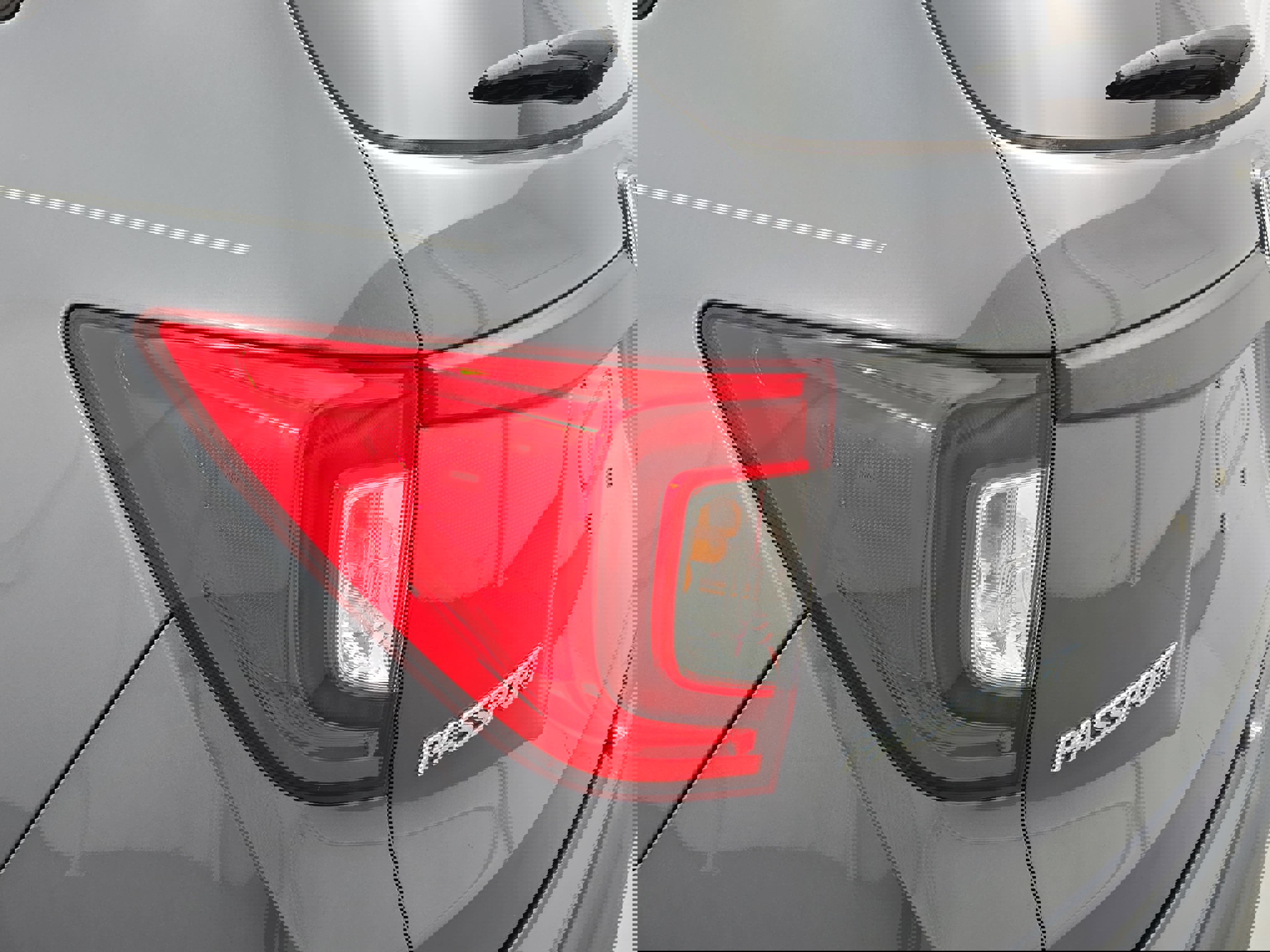 Used 2020 Honda Passport Touring image 35