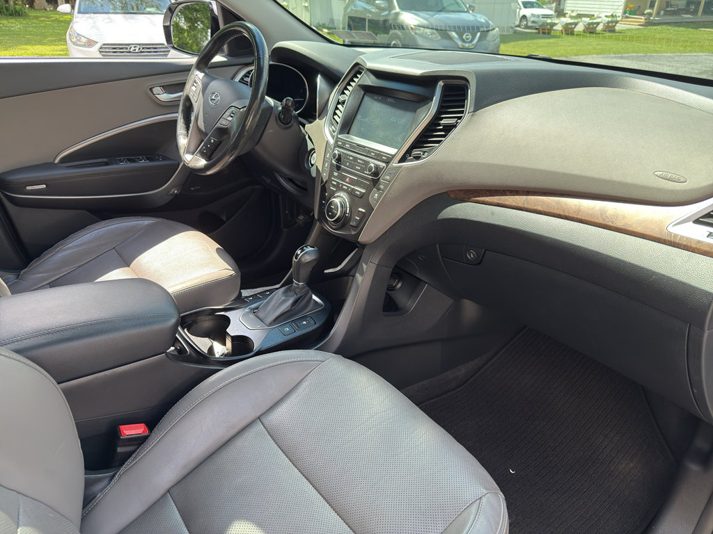 Used 2019 Hyundai Santa Fe XL AWD/4WD image 32