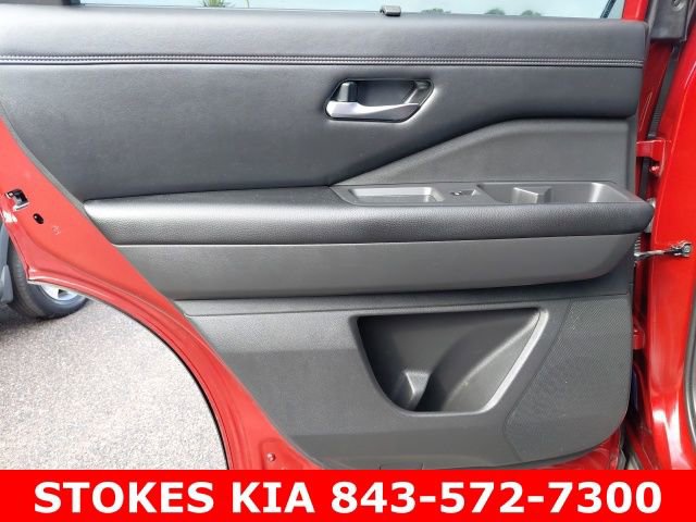 Used 2022 Nissan Pathfinder Platinum w/ Lighting Package (N93) AWD/4WD image 28