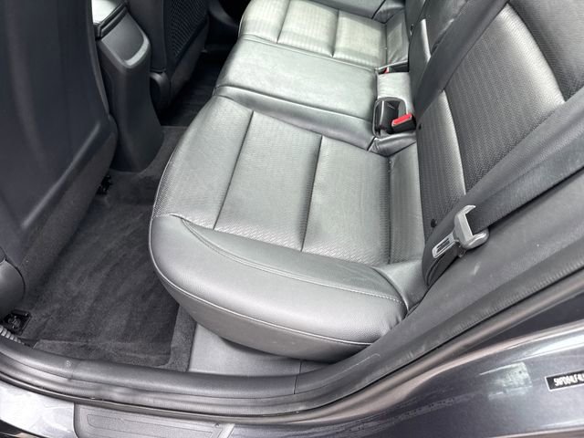 Used 2020 Hyundai Elantra Limited w/ Ultimate Package 03 FWD image 19