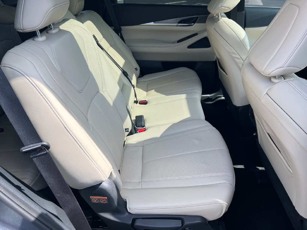 Used 2023 INFINITI QX60 Luxe w/ Cargo Package AWD/4WD image 15