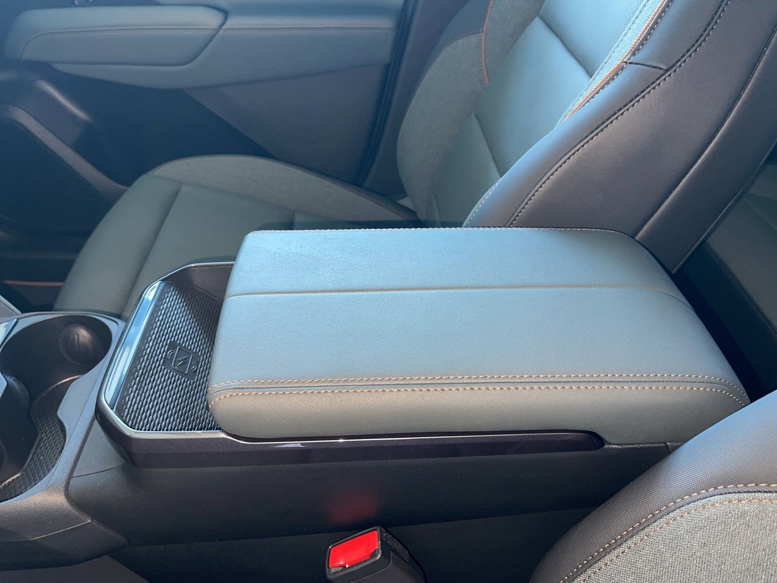 New 2026 GMC Terrain AT4 w/ Convenience Package III image 19