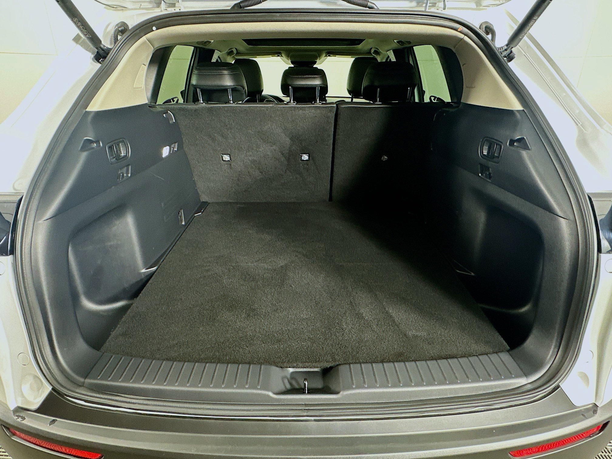 Used 2025 MAZDA CX-50 AWD 2.5 S w/ Premium Plus Pkg image 30