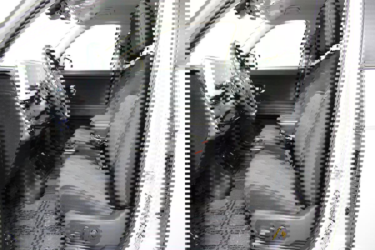 Used 2024 Hyundai Ioniq 5 SEL image 8