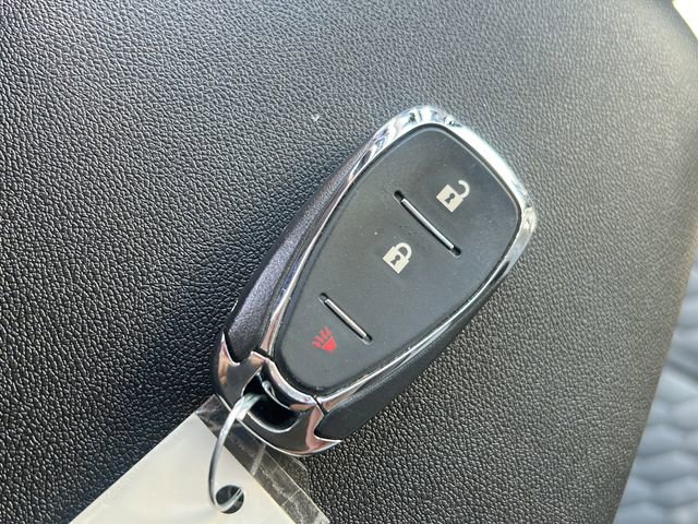 Used 2020 Chevrolet Equinox LS image 25