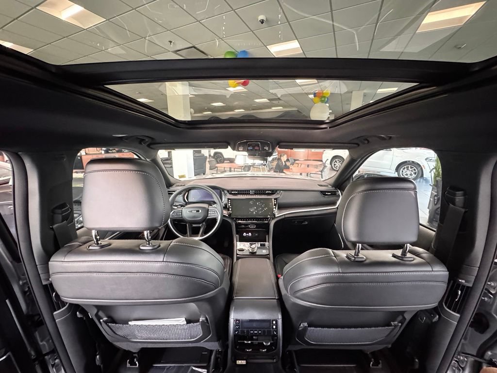 New 2026 Jeep Grand Cherokee L Limited AWD/4WD image 24