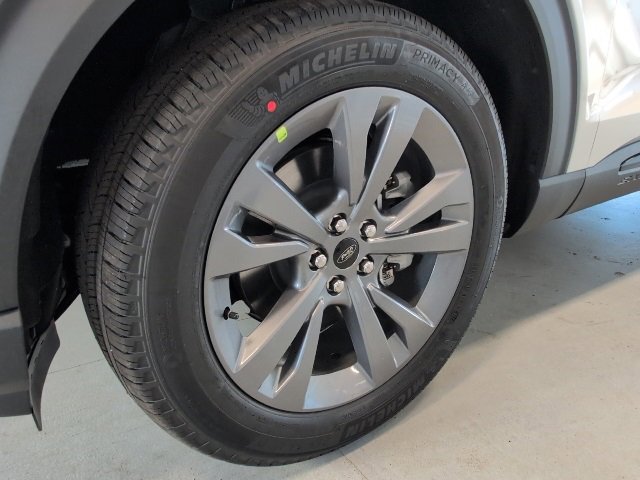 New 2026 Ford Explorer Active image 9