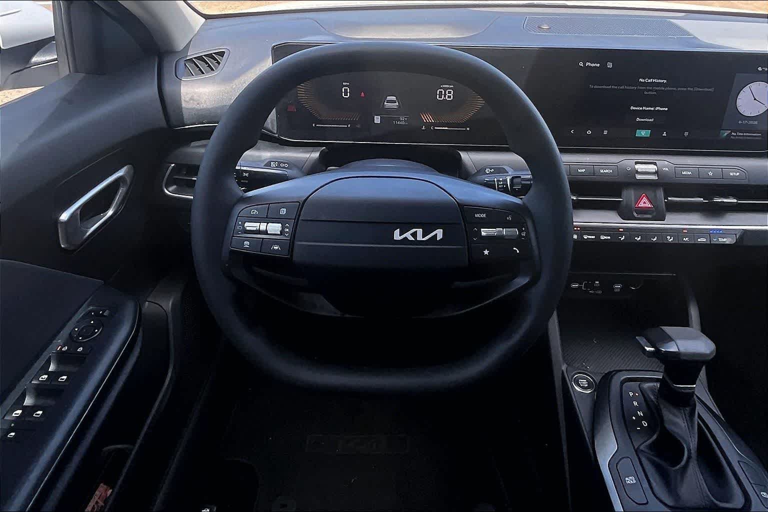Certified 2025 Kia K4 FWD image 12