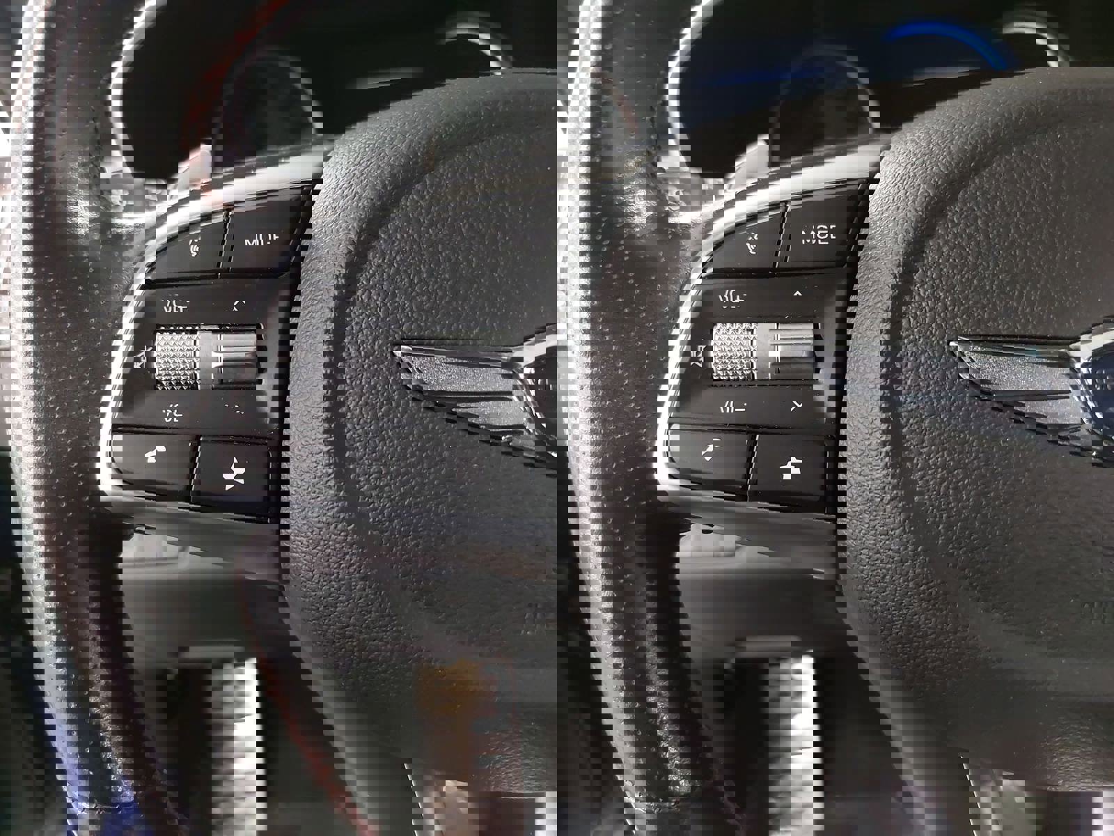 Used 2023 Genesis G70 2.0T w/ Sport Prestige Package image 17