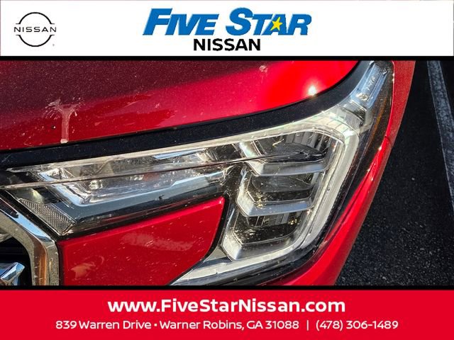 Used 2024 GMC Terrain SLT image 16