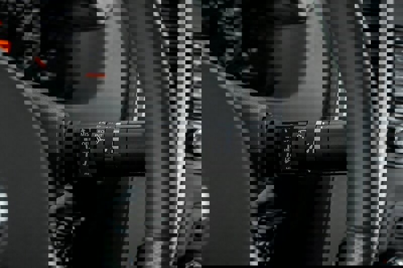 Used 2018 Nissan Frontier SV image 22