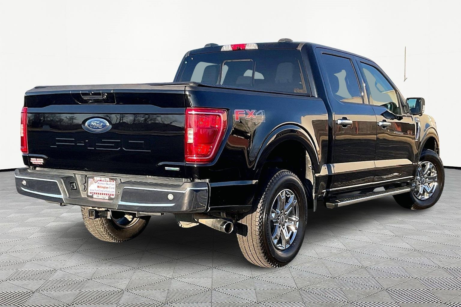 Used 2022 Ford F150 XLT w/ Equipment Group 302A High image 11