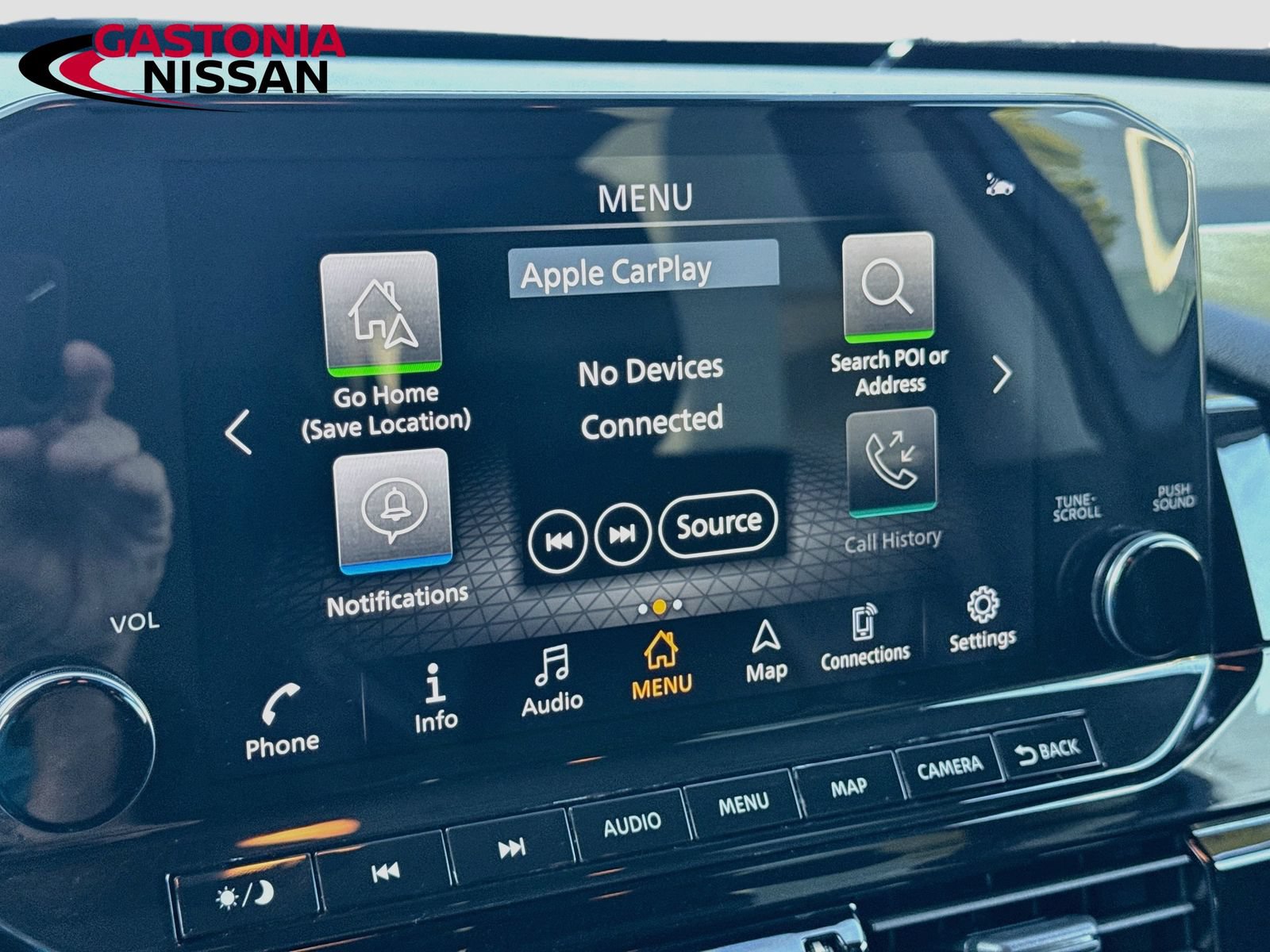 Used 2025 Nissan Pathfinder SL FWD image 19