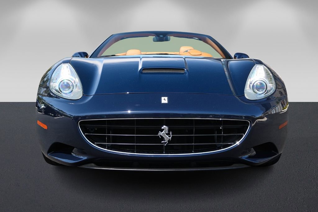 Used 2011 Ferrari California image 8