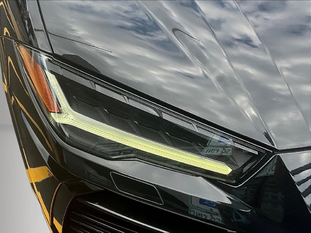 Used 2021 Lamborghini Urus AWD/4WD image 32