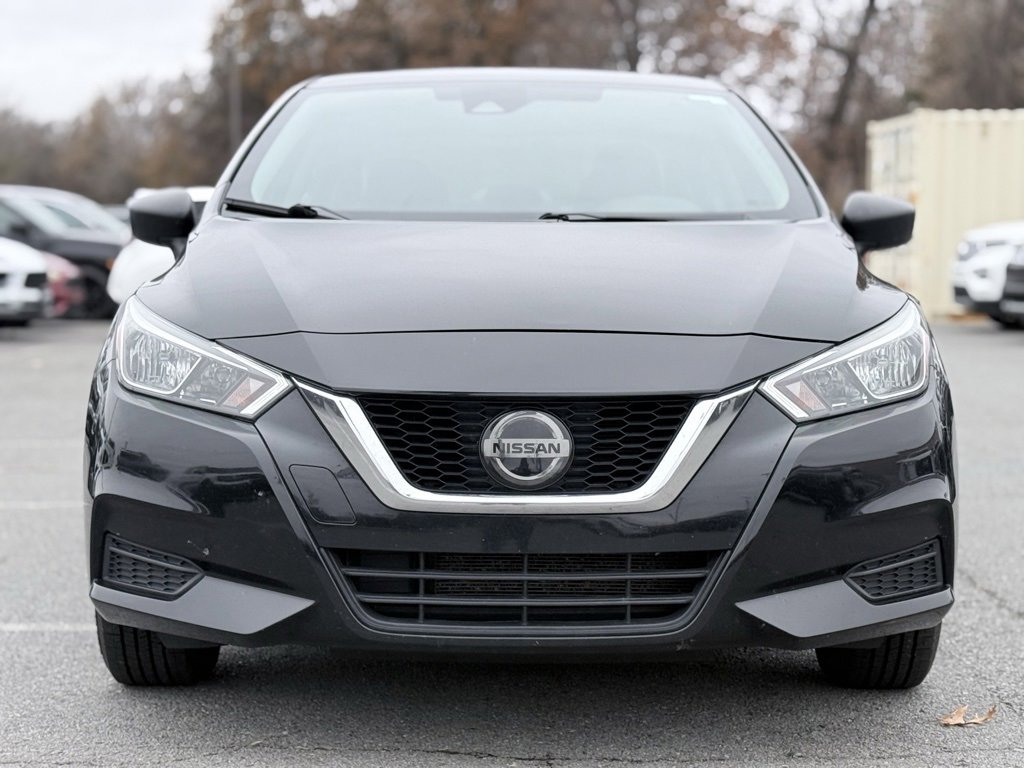 Used 2021 Nissan Versa S image 2
