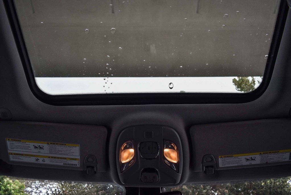 Used 2022 Jeep Compass Trailhawk w/ Sun and Sound Group image 15