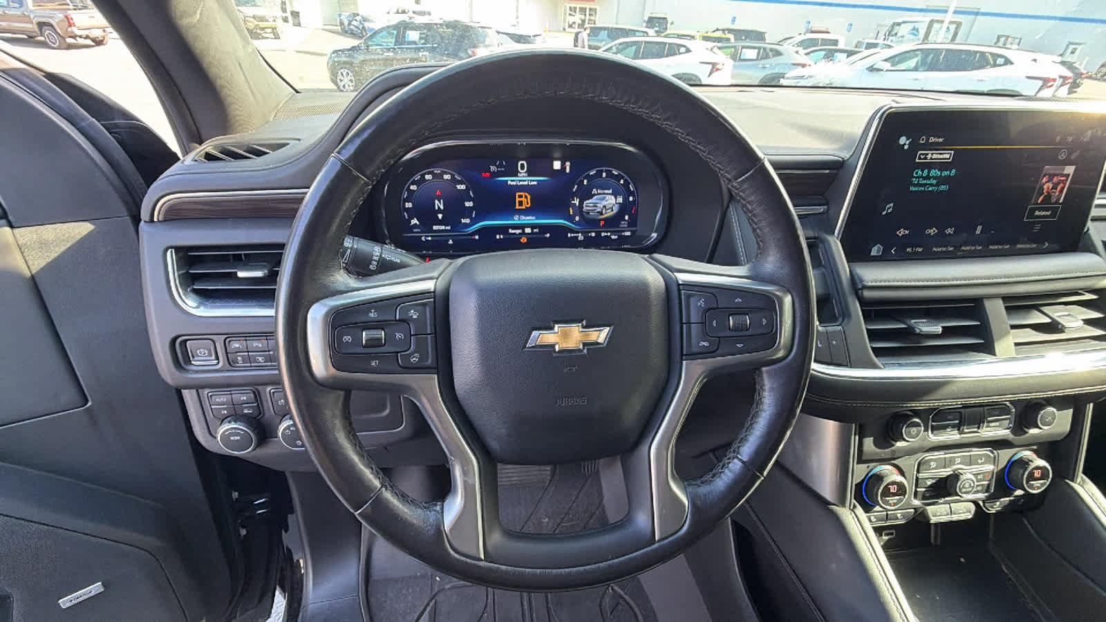 Used 2022 Chevrolet Tahoe LT w/ Luxury Package AWD/4WD image 15