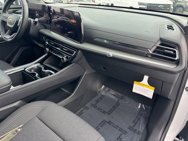 New 2026 Chevrolet Traverse LT w/ Driver Confidence Package FWD image 6