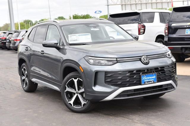 New 2026 Volkswagen Tiguan SE image 2