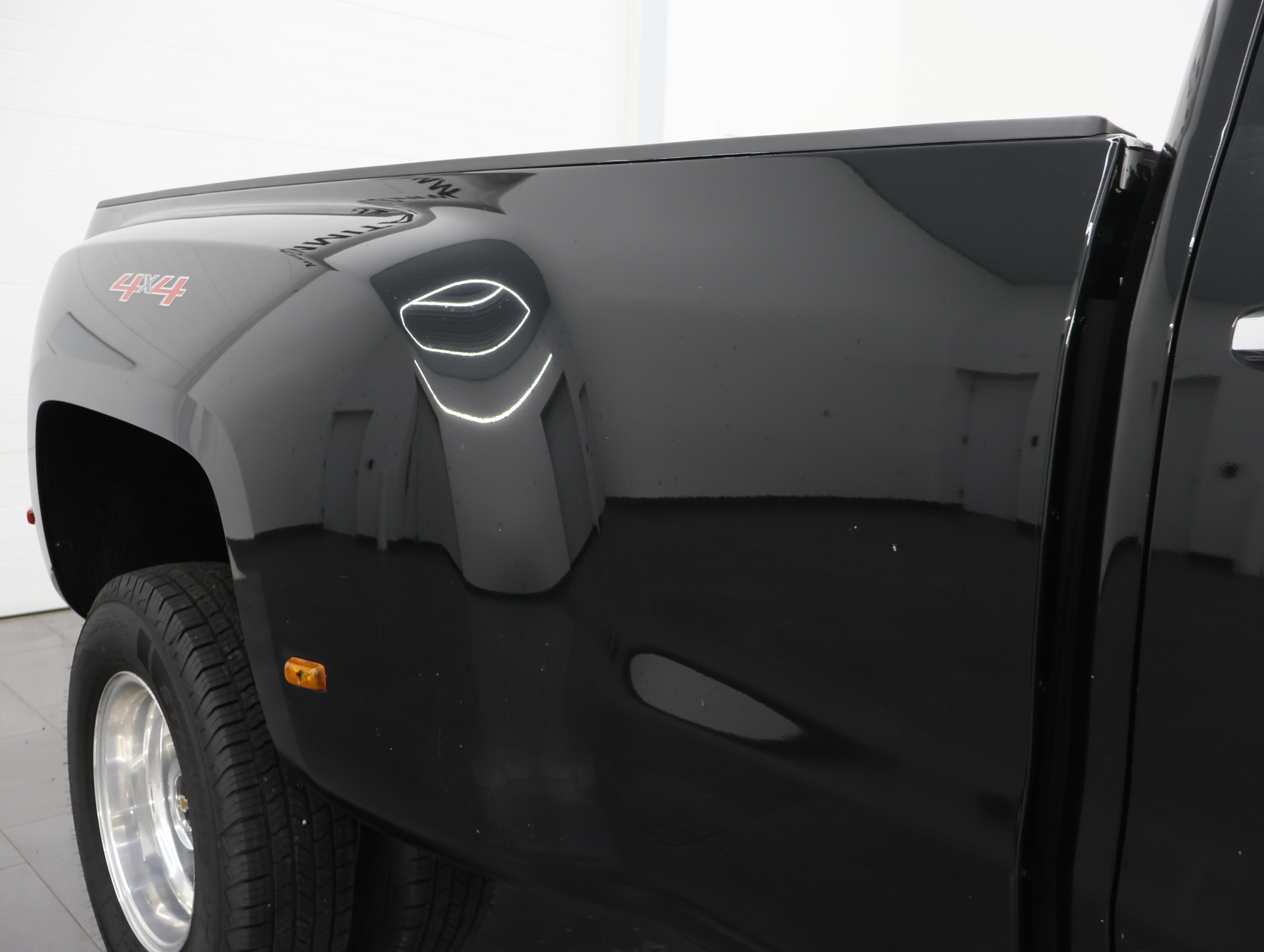 Used 2017 Chevrolet Silverado 3500 LTZ w/ Duramax Plus Package AWD/4WD image 26
