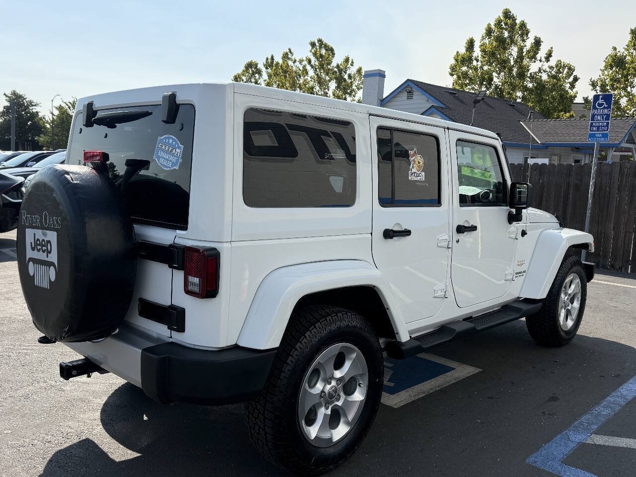 Used 2013 Jeep Wrangler Unlimited Sahara AWD/4WD image 5