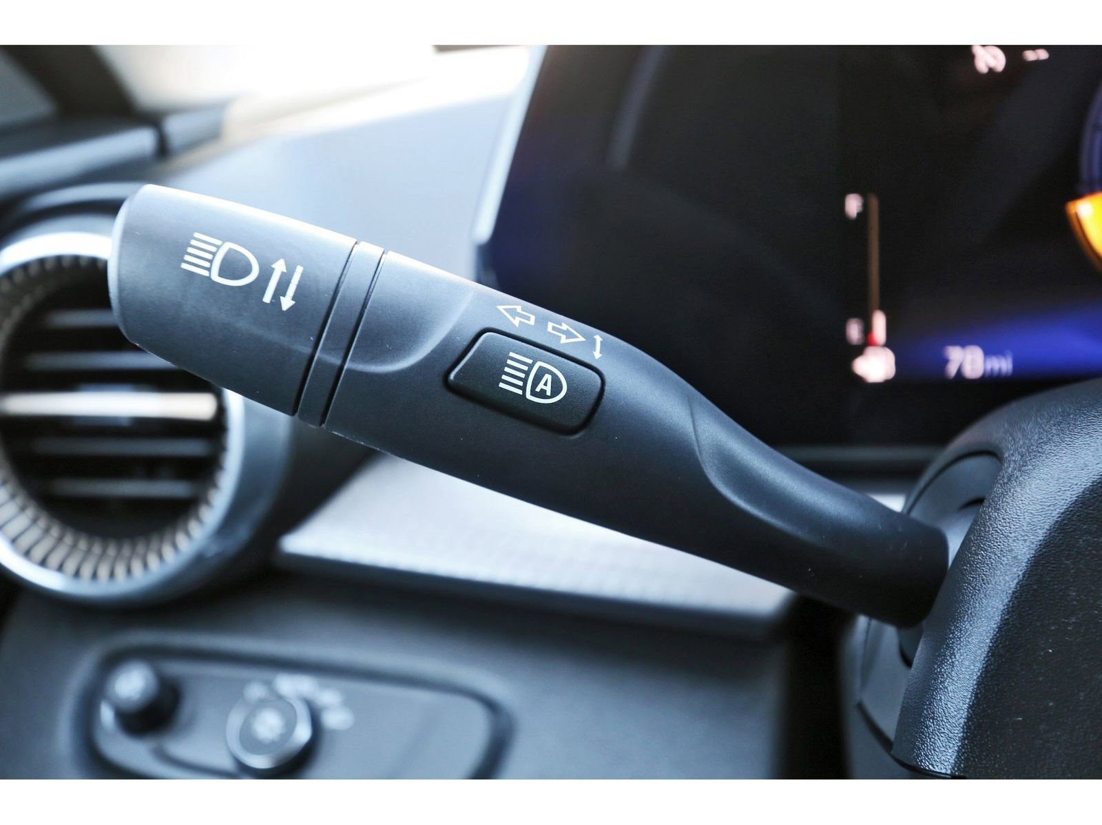 Used 2024 Chevrolet Trax ACTIV w/ Driver Confidence Package image 20