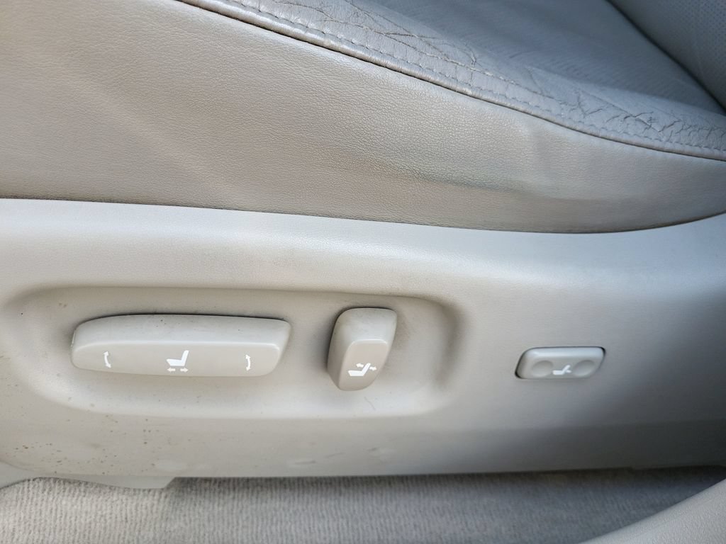 Used 2011 Lexus RX 350 AWD w/ Premium Pkg image 14