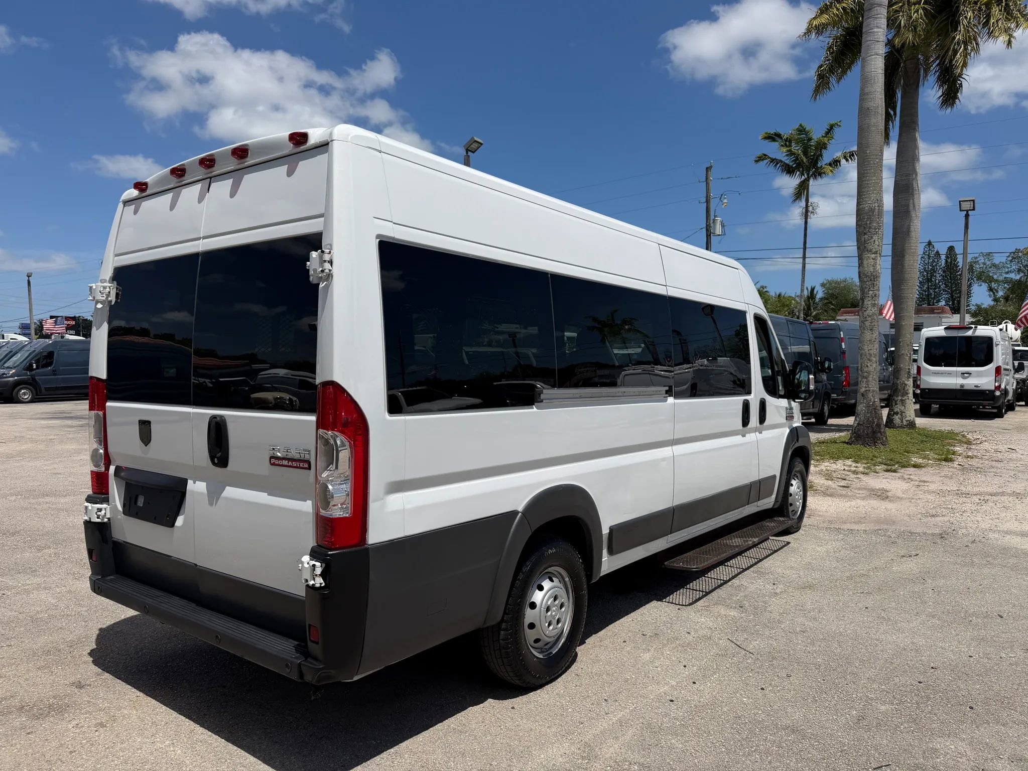 Used 2015 RAM ProMaster 3500 w/ Premium Appearance Group image 9