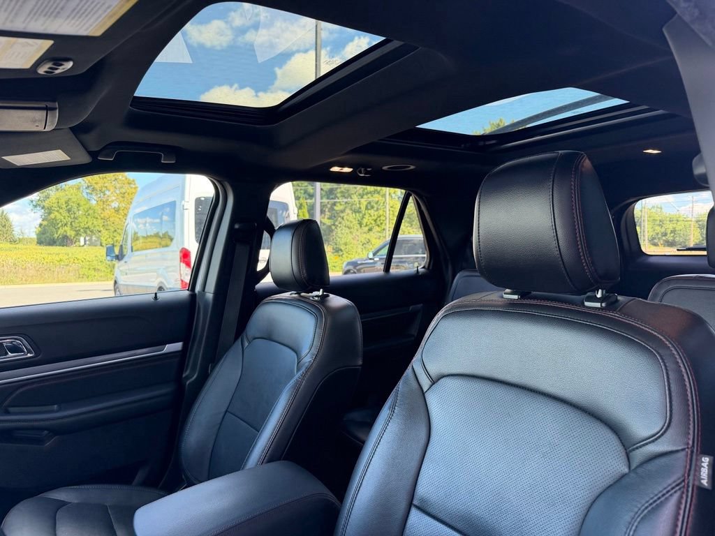 Used 2019 Ford Explorer Sport w/ Equipment Group 401A AWD/4WD image 15