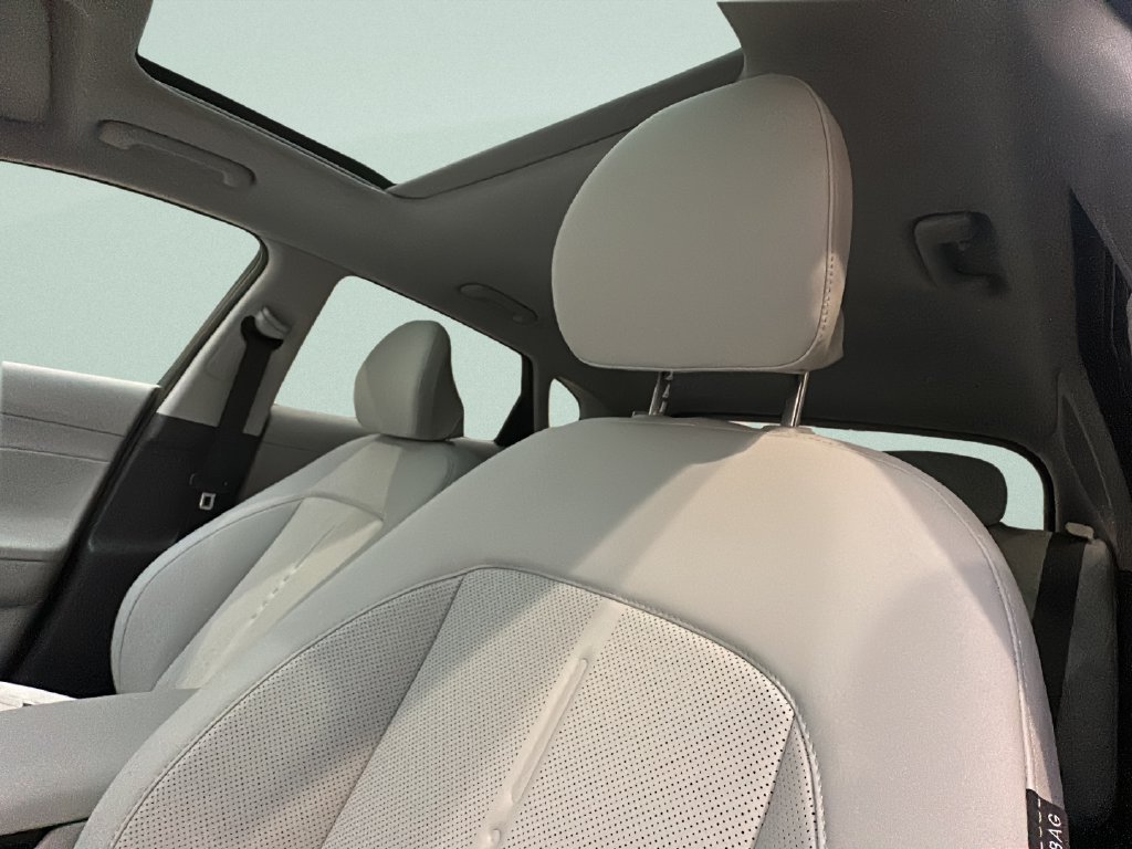 New 2027 Hyundai Kona Limited AWD/4WD image 11
