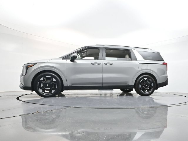 Used 2025 Kia Carnival EX FWD image 53