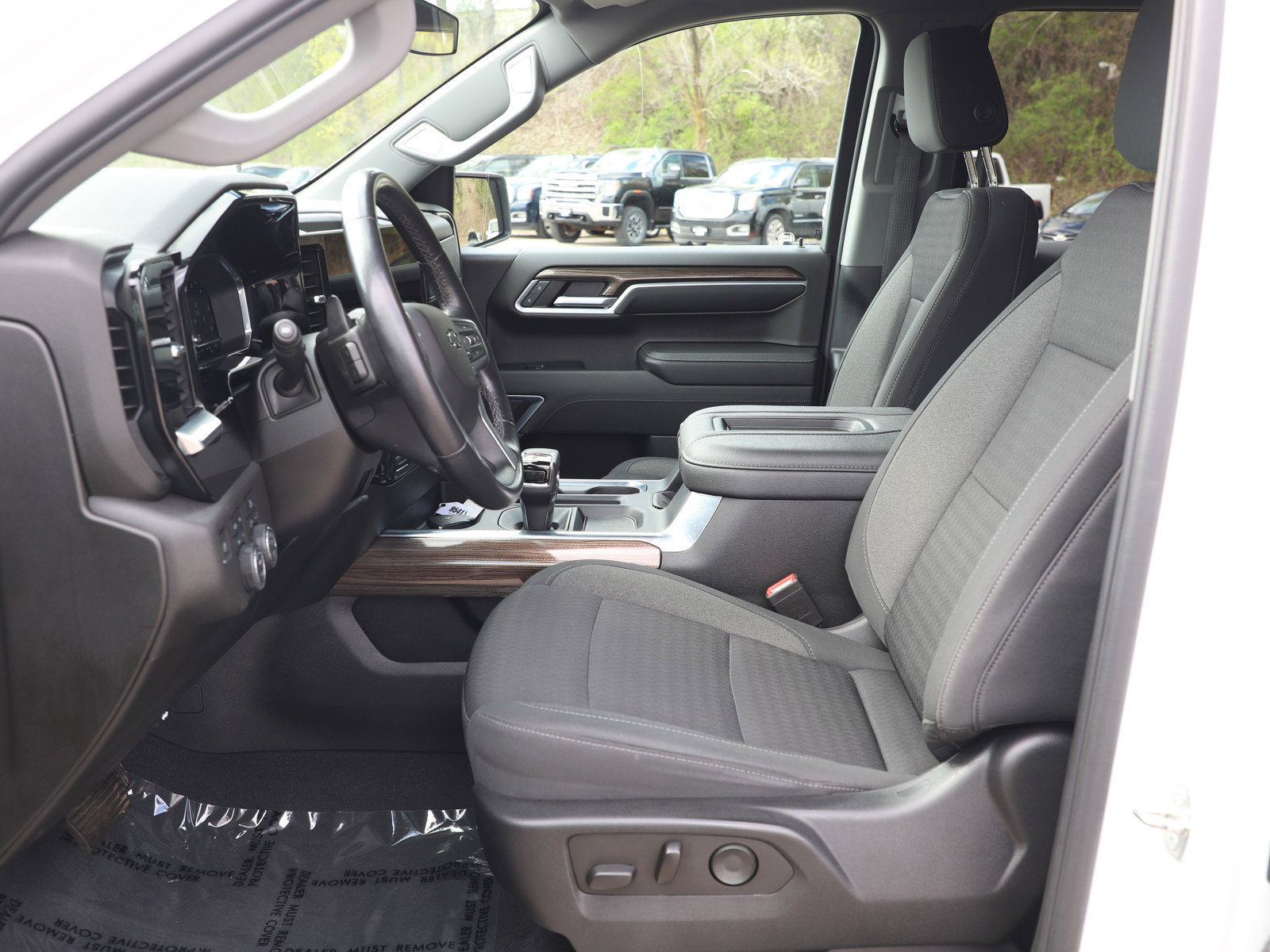 Used 2022 Chevrolet Silverado 1500 RST w/ Rally Edition AWD/4WD image 17